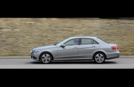 Mercedes E-Class, side